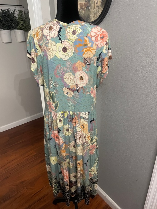 Johnny Was Burke Tiered Midi Floral Print V-Neck Short
Sleeve Dress - Picture 3 of 6